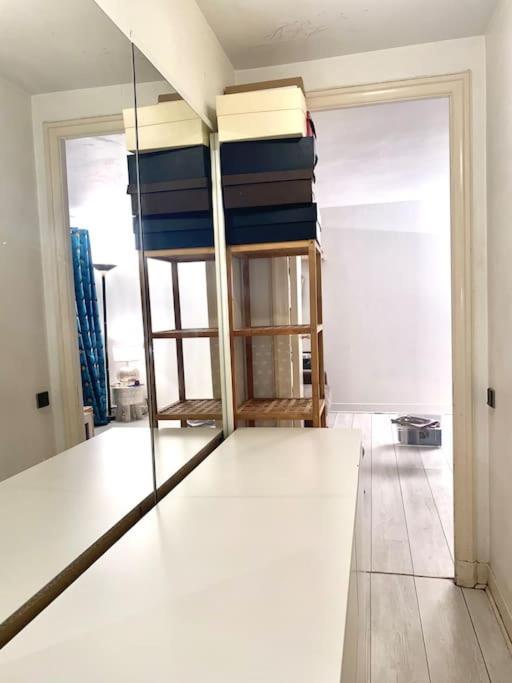Studio Champs Elysees Apartment